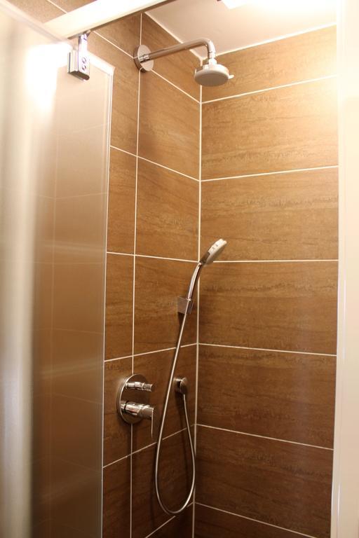 Olive Apartman Sarvar Ruang foto